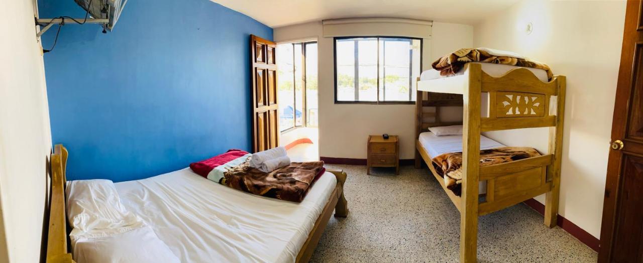 Hotel La Avenida Guatapé Εξωτερικό φωτογραφία