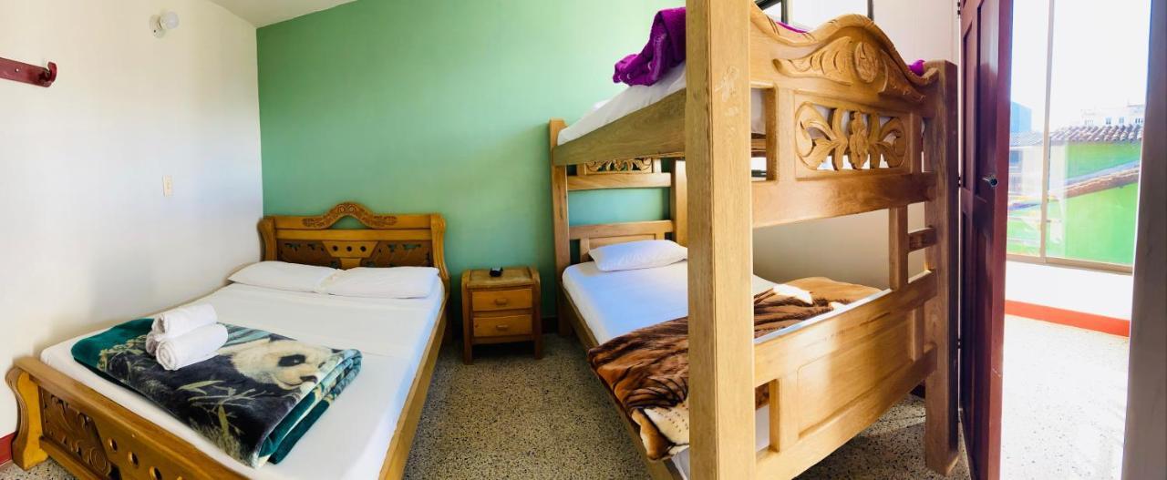 Hotel La Avenida Guatapé Εξωτερικό φωτογραφία