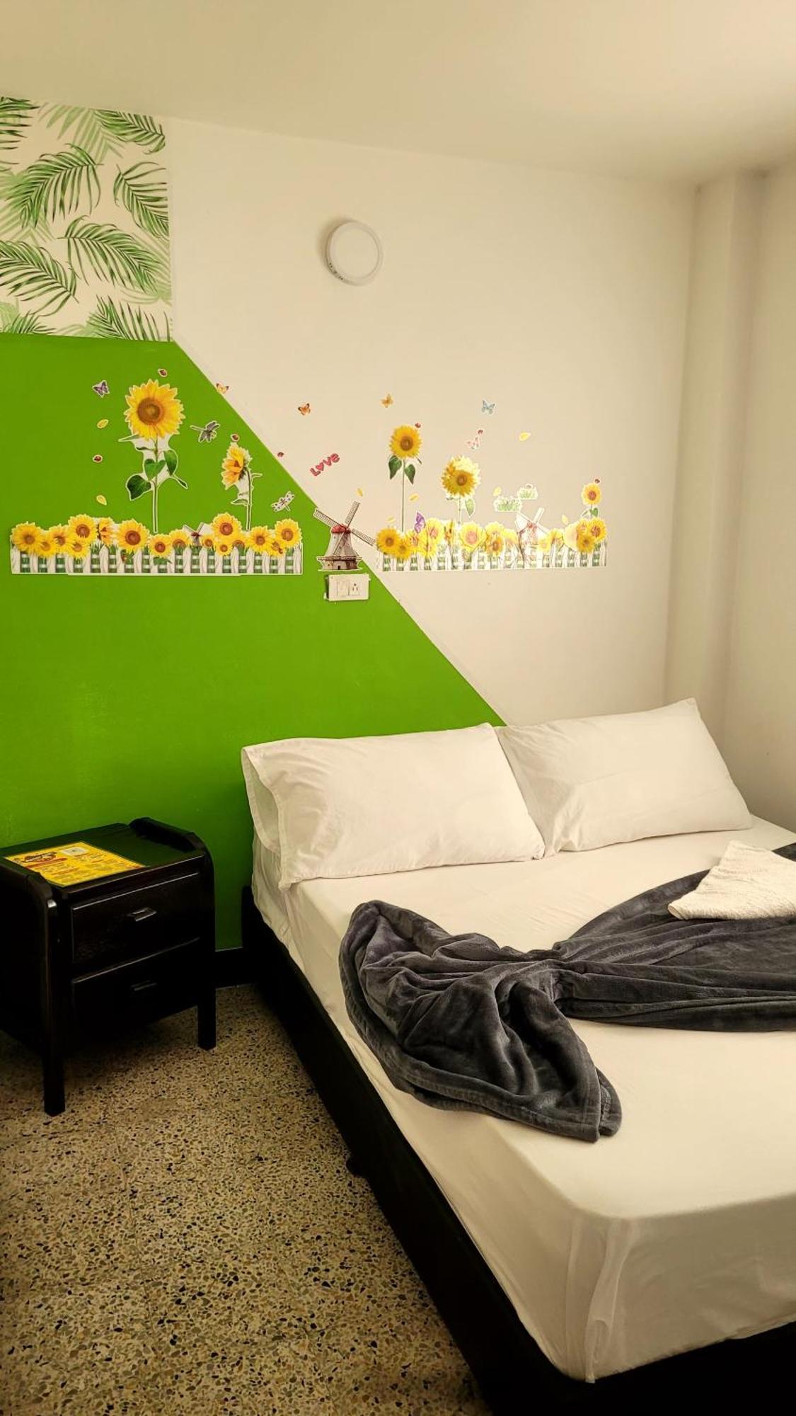 Hotel La Avenida Guatapé Εξωτερικό φωτογραφία